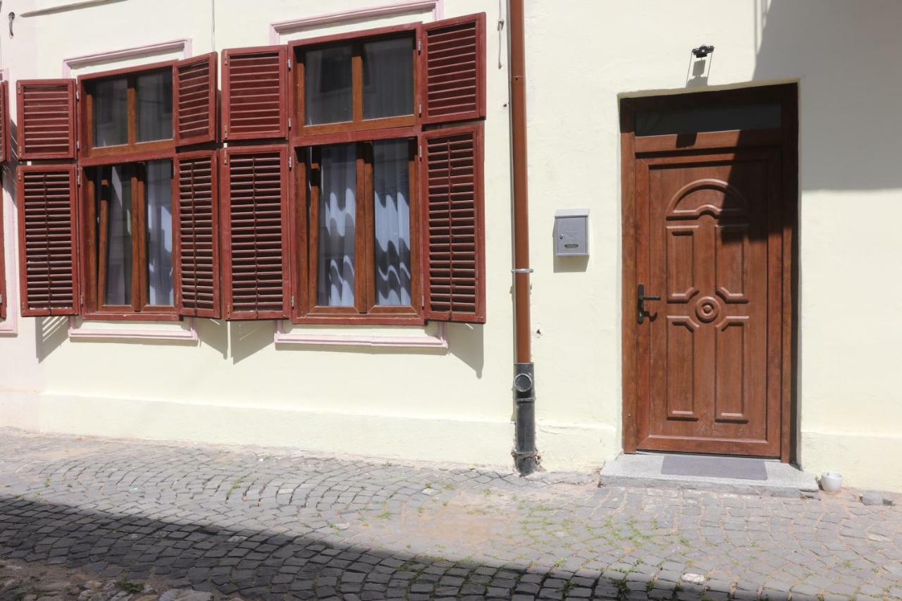 Apartment Queen Sibiu Exterior foto